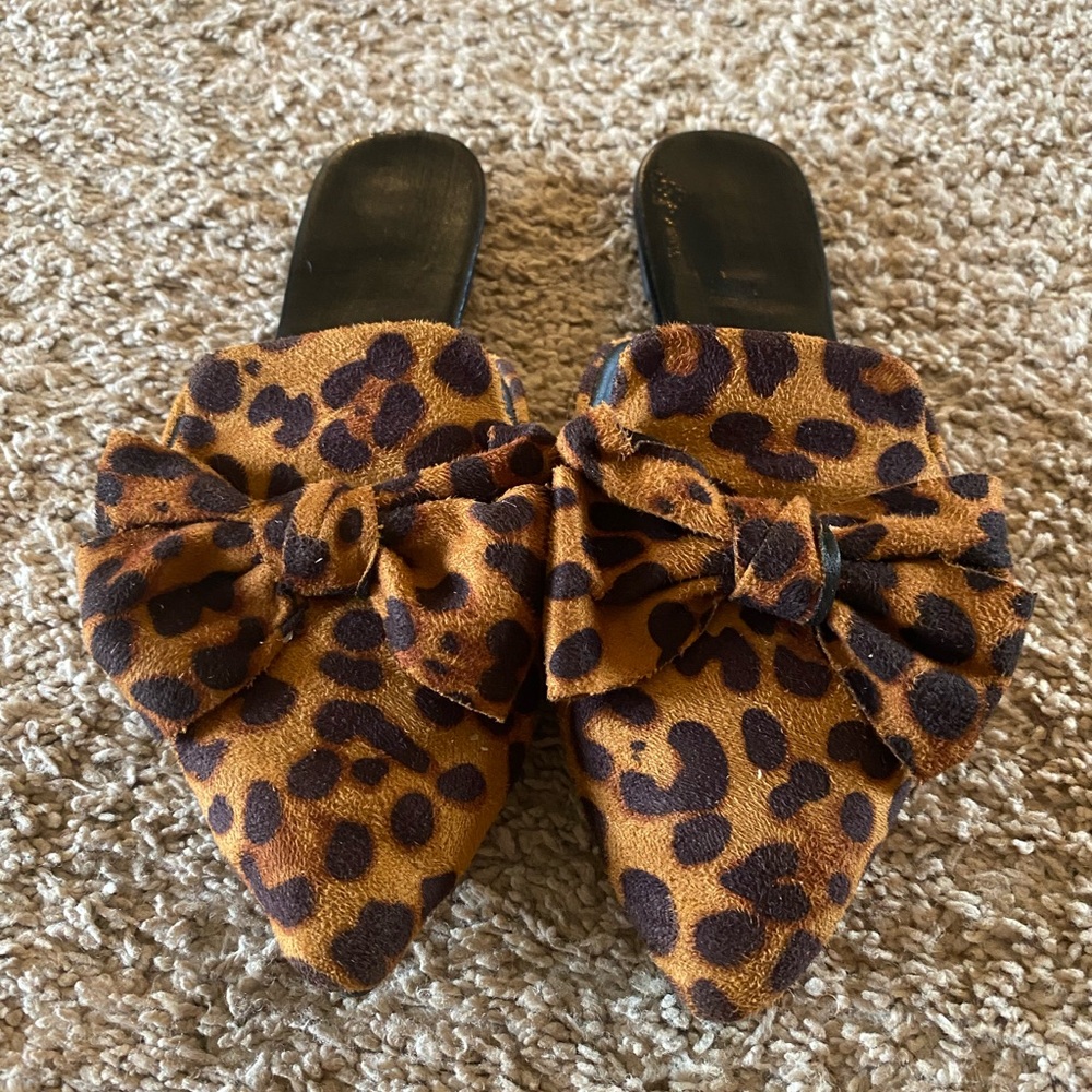 Leopard Bow Slide Sandals - Women